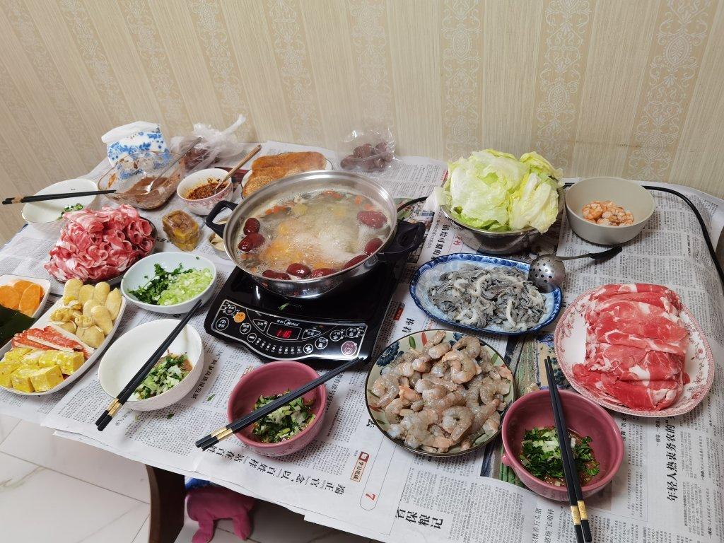 梅梅13做的家庭火锅