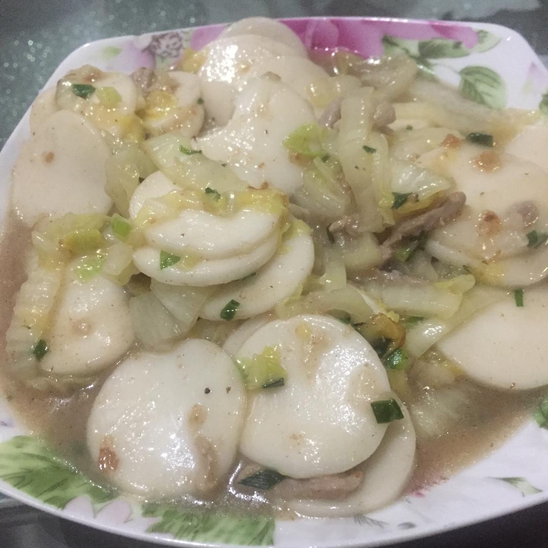 黄芽菜肉丝年糕汤