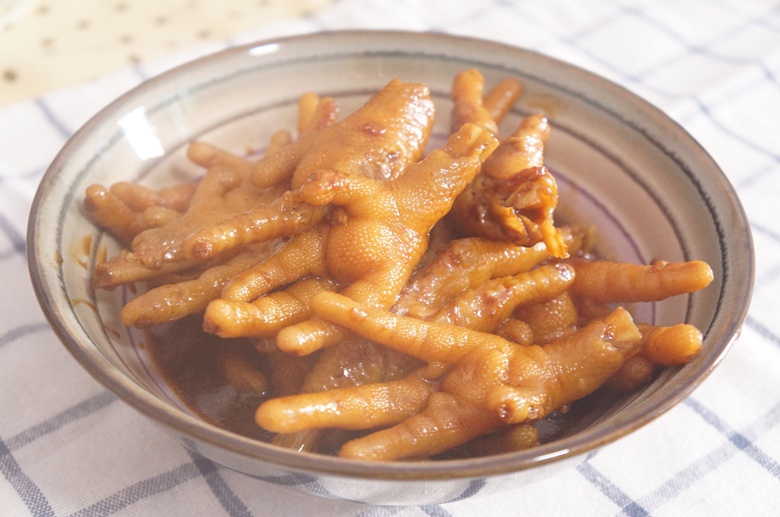 卤鸡脚
