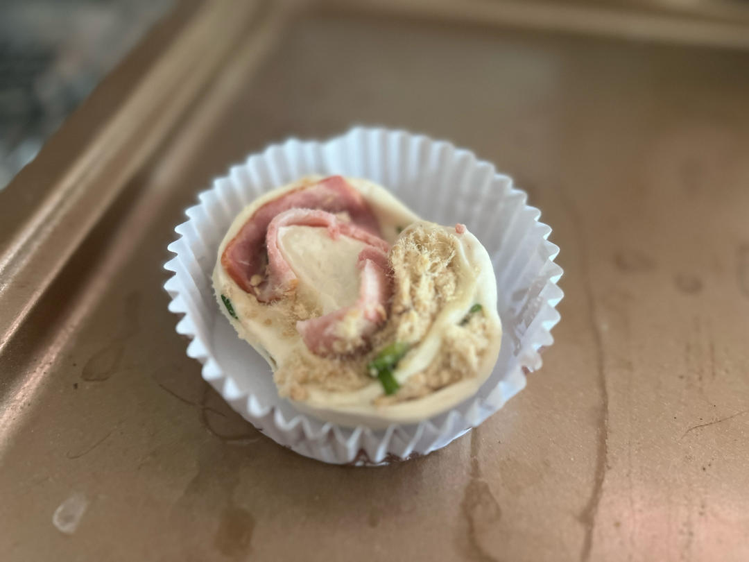 【低卡】肉松培根香葱包的做法 步骤10