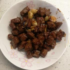 蒜香牛肉粒