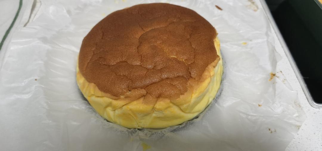 不开裂不回缩不掉皮的酸奶水浴法蛋糕