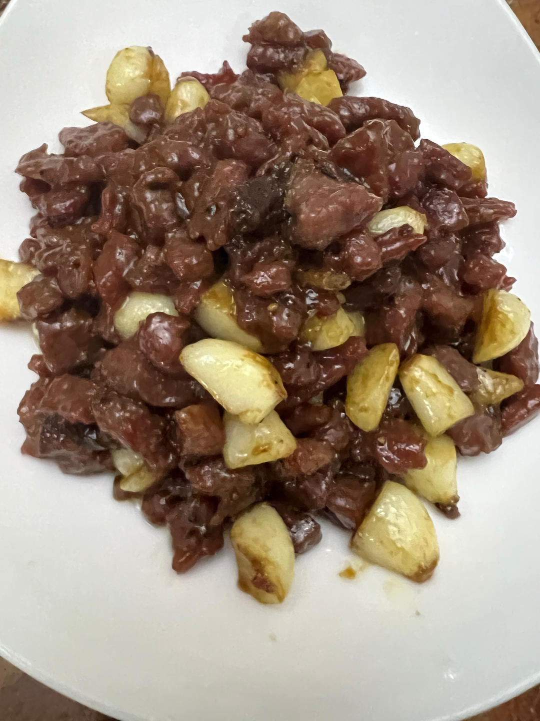 好吃到舔盘的蒜香黑椒牛肉粒
