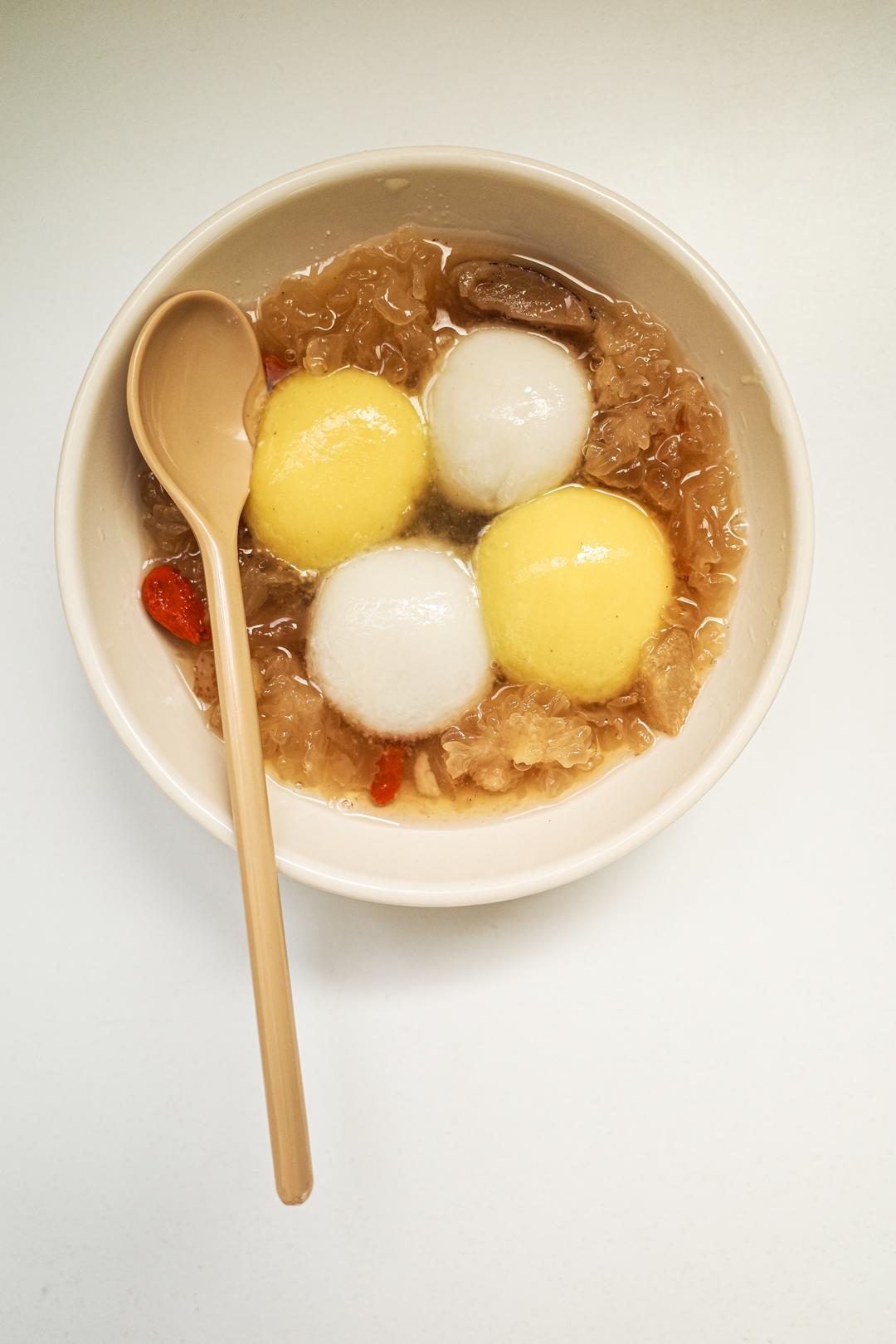 Sunsun起床吃早饭！