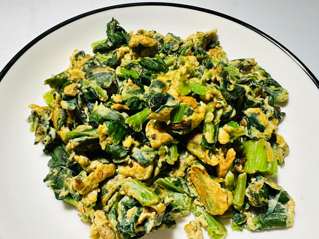 菠菜炒鸡蛋