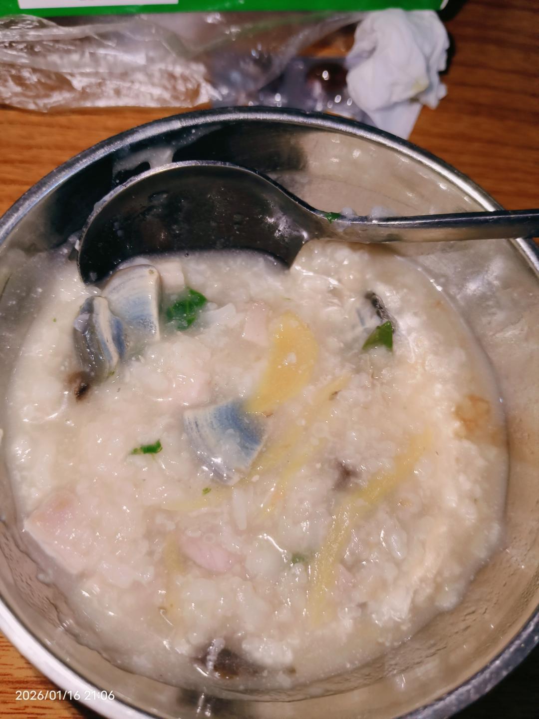 堂妈小厨——超好喝的皮蛋瘦肉粥