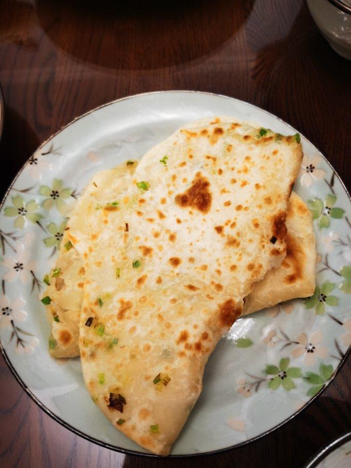 外酥内软千层葱花饼