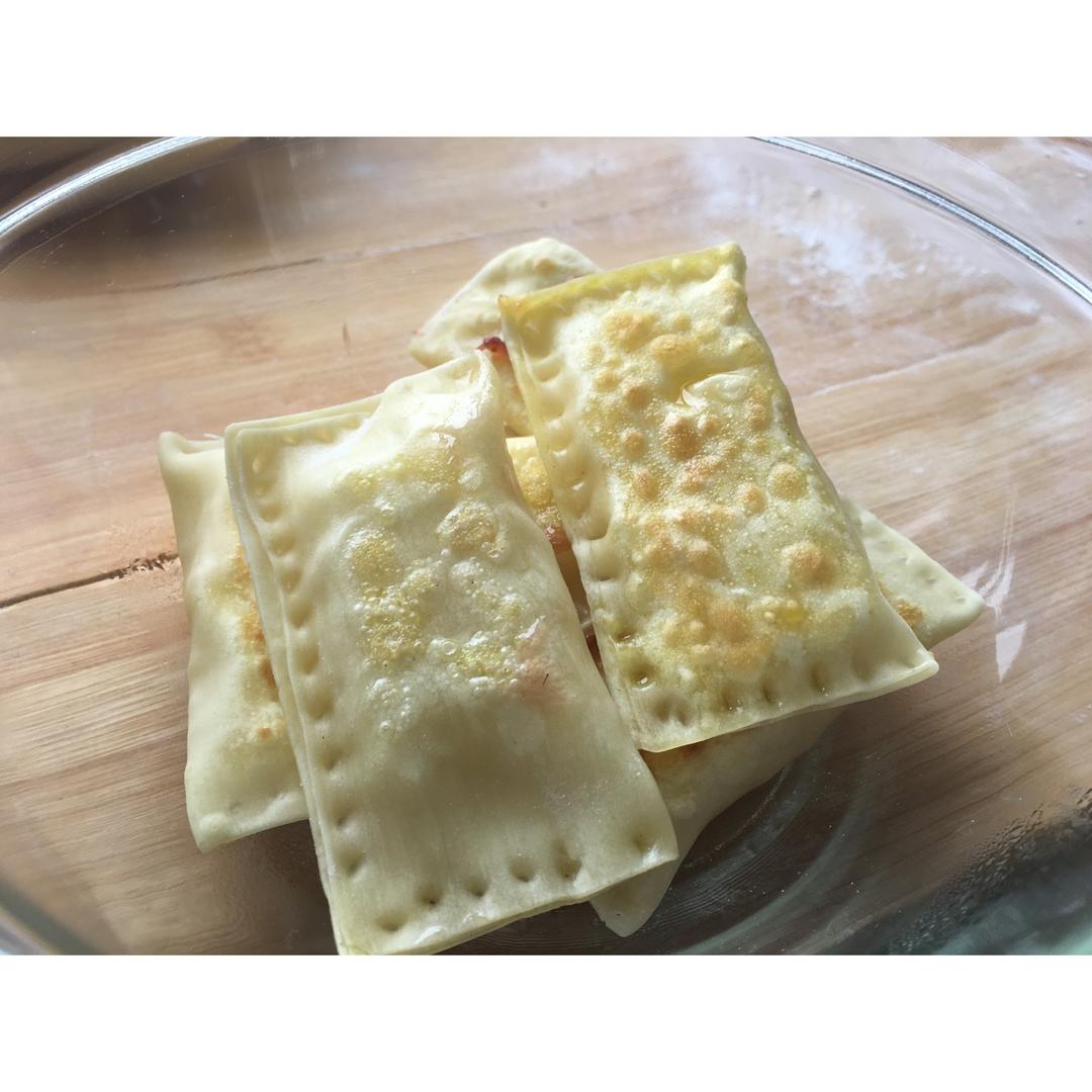 黄金小枕头（馄饨皮+香蕉）