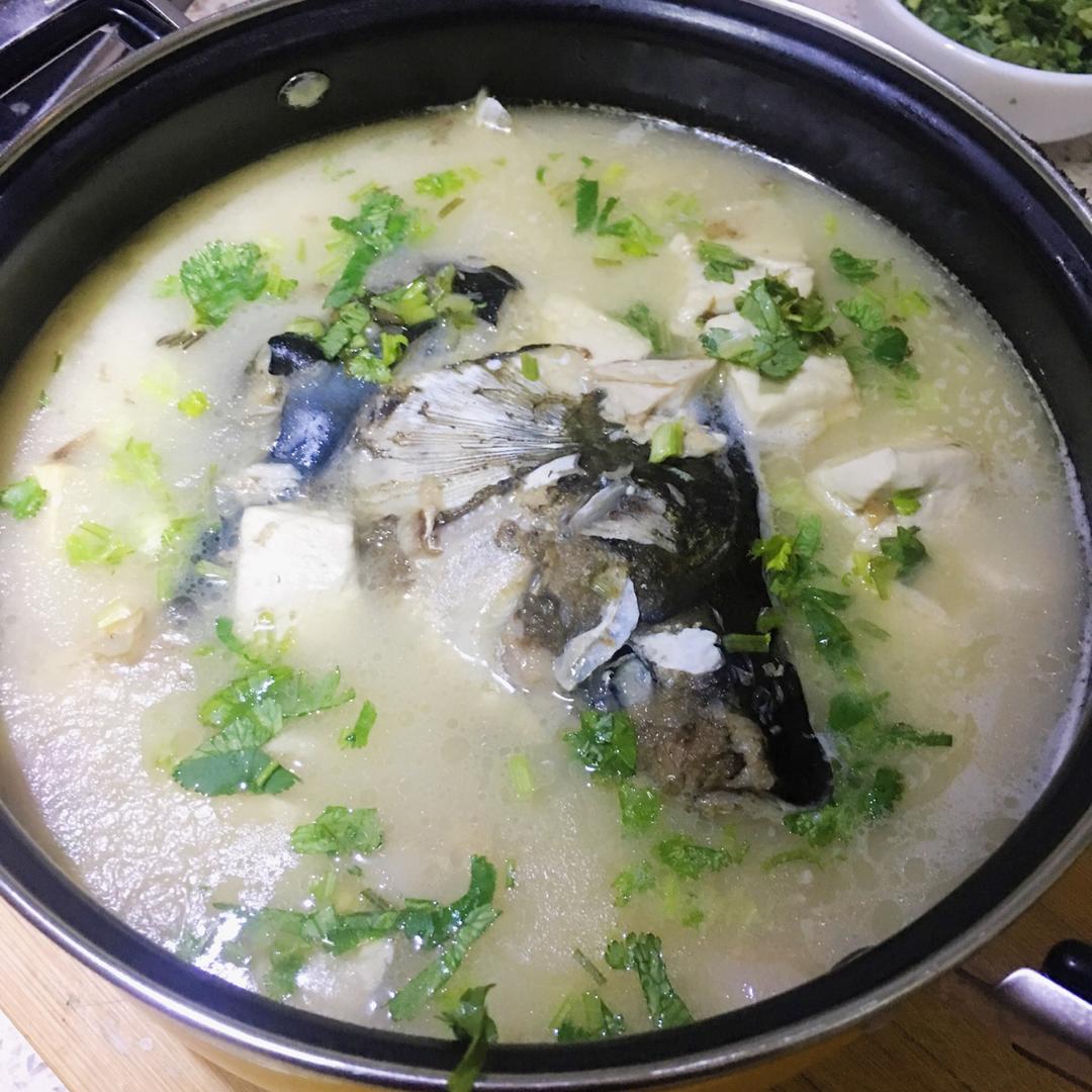 鱼头豆腐汤