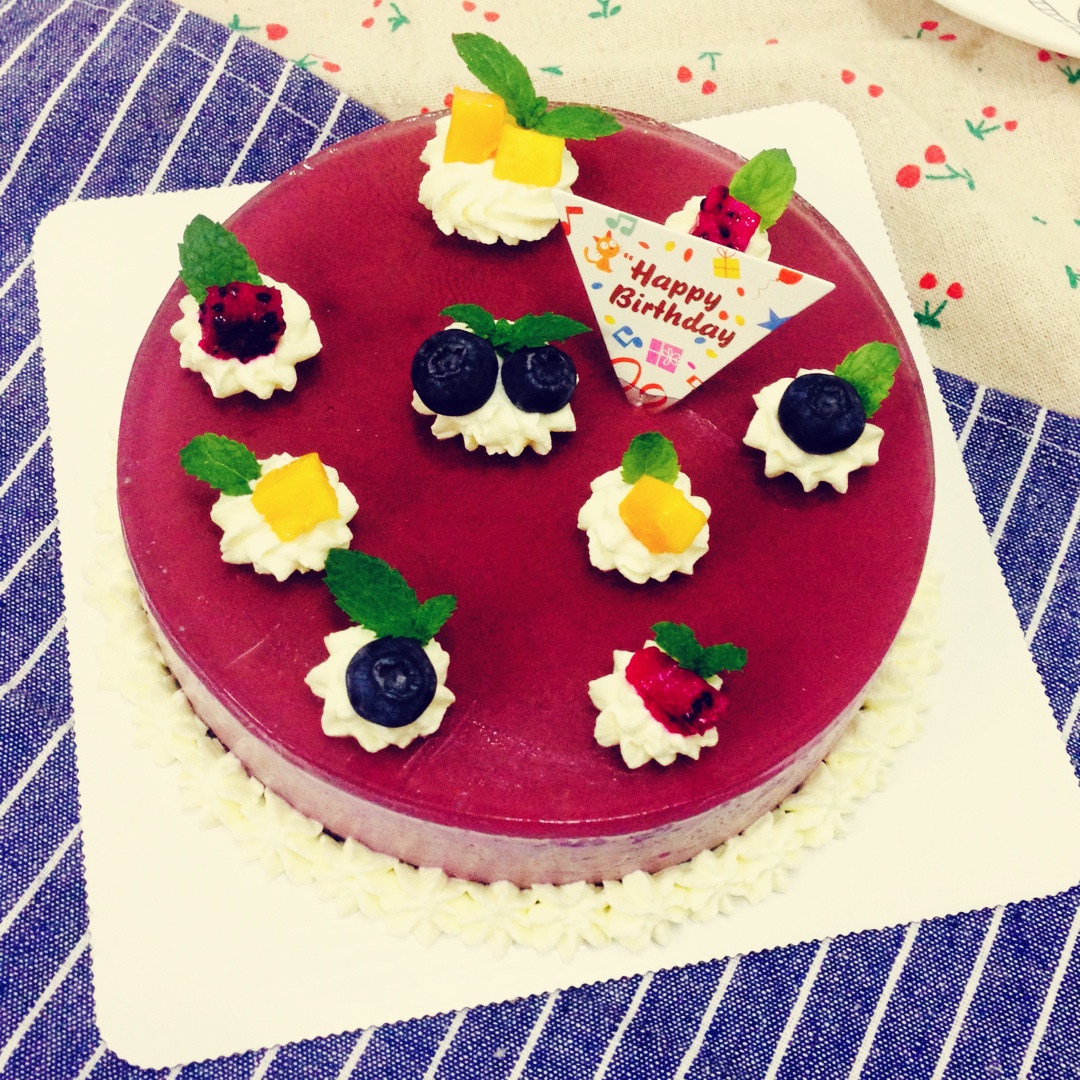 《Tinrry下午茶》教你做蓝莓益力多慕斯