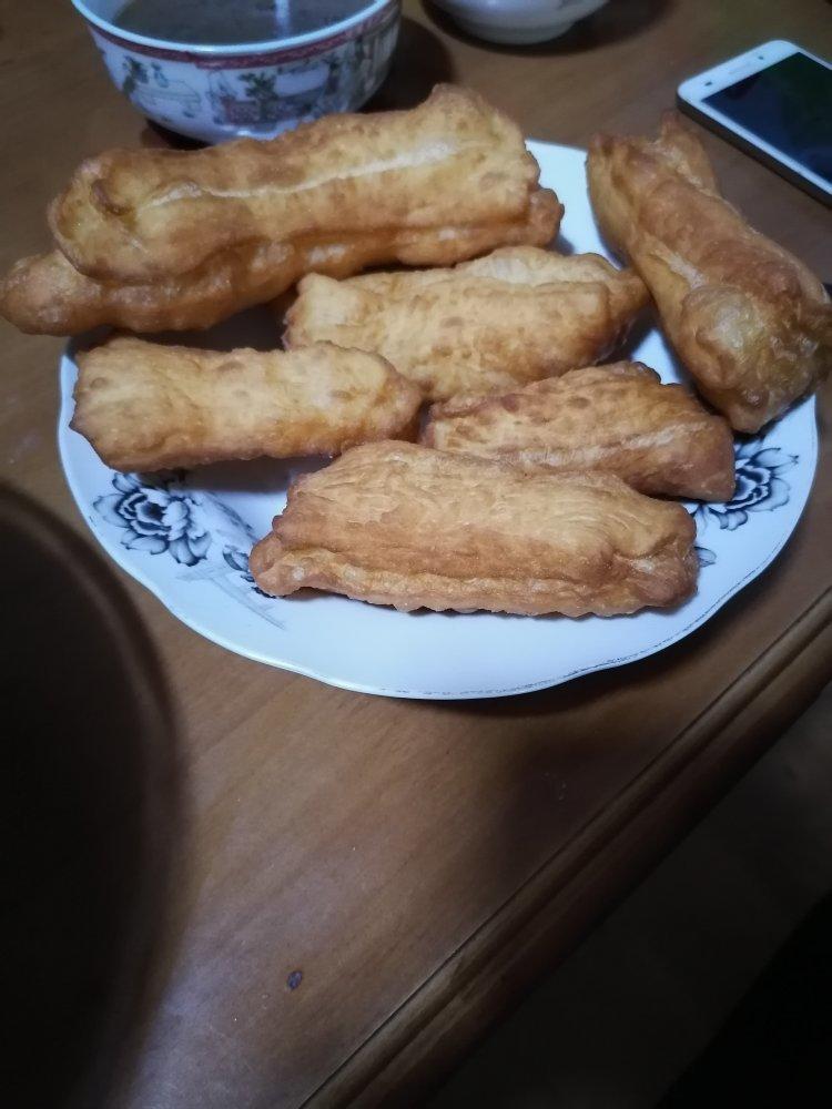 酥软小油条（早餐）
