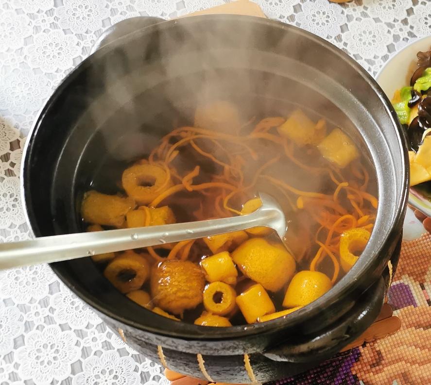 羊肚菌竹荪虫草花汤          （绝对鲜美易操作）