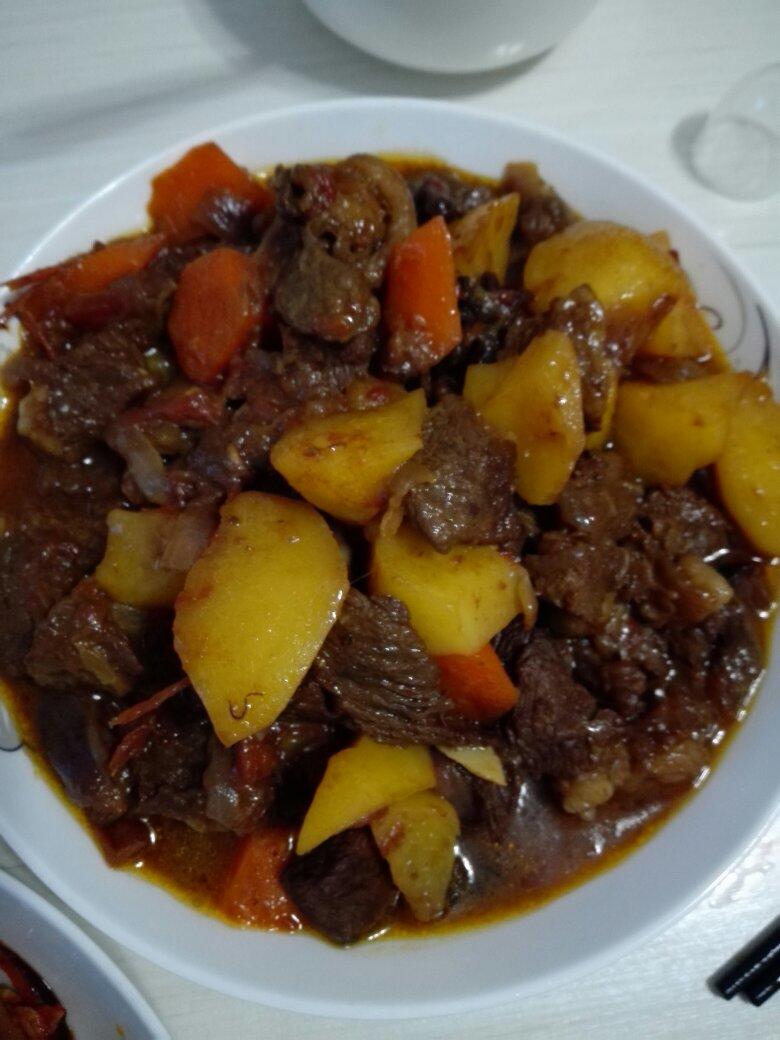 红烧牛肉土豆 （独家秘制）