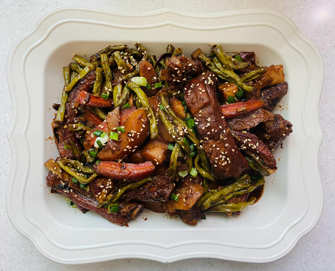 硬菜代表--排骨炖豆角土豆（豆角焖面胚子）