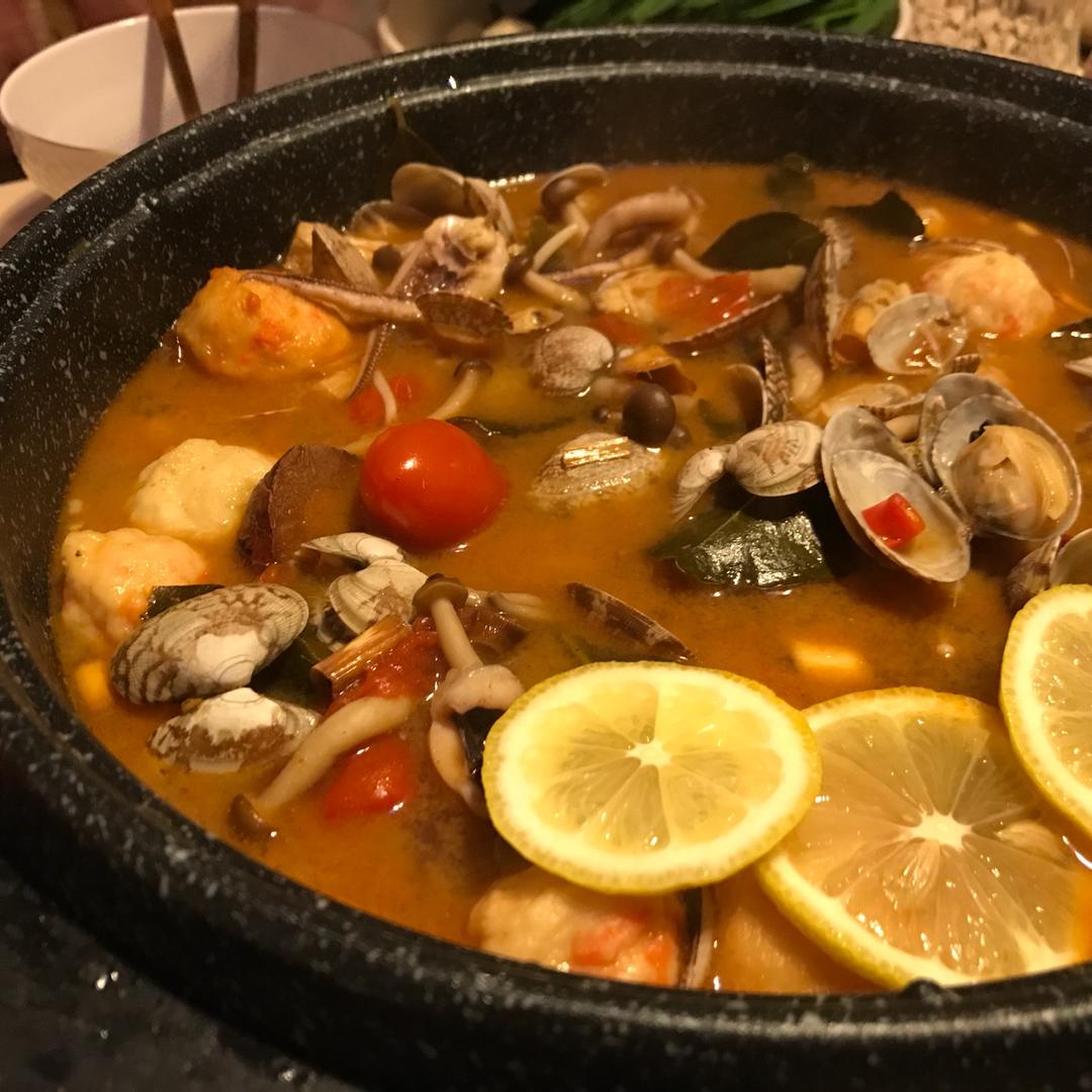 solited做的泰式冬阴功汤火锅