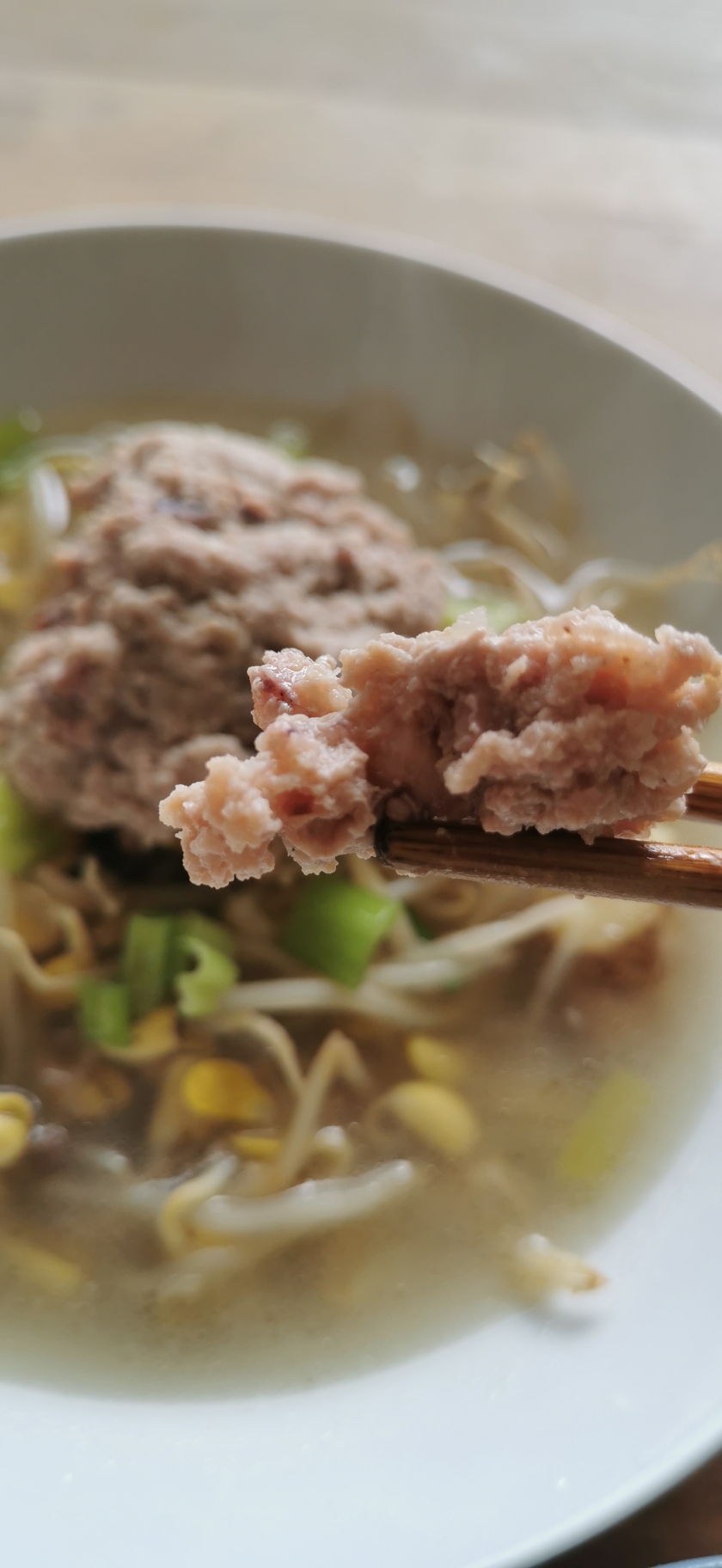 健脾祛湿的黄豆芽肉饼汤的做法