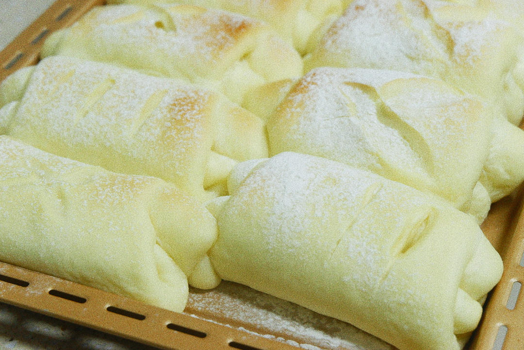 软到不知所措的牛奶卷