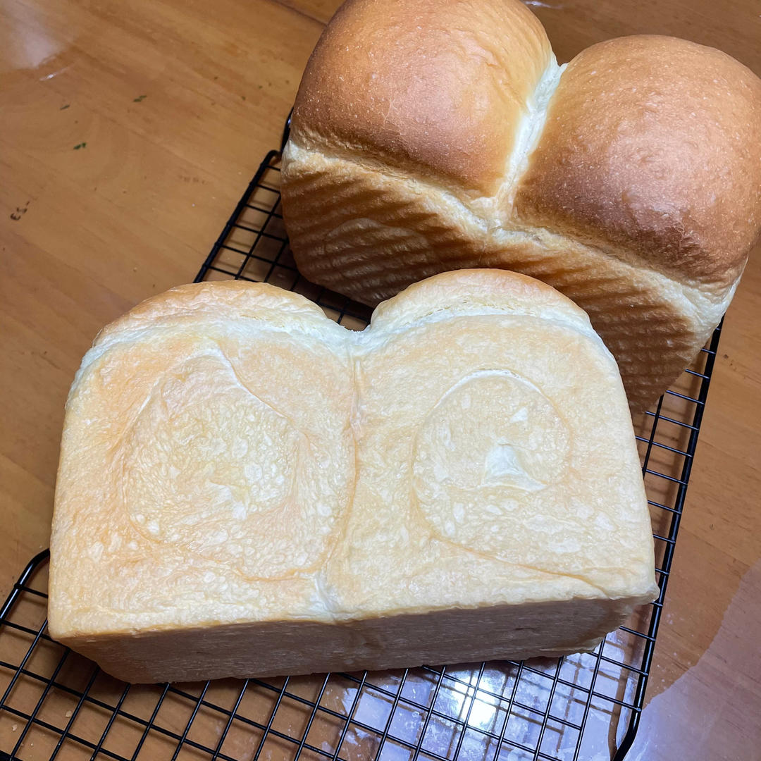牧场鲜奶吐司