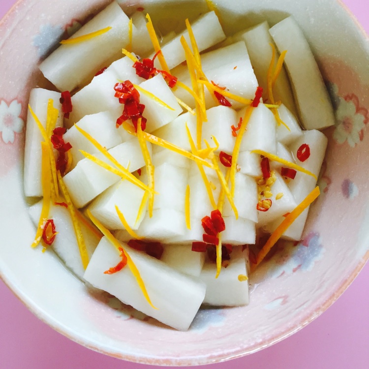 日式柠香腌萝卜