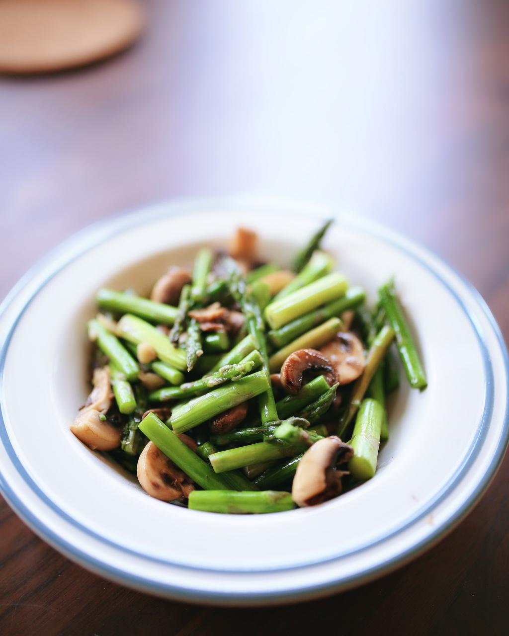 蚝油香菇芦笋