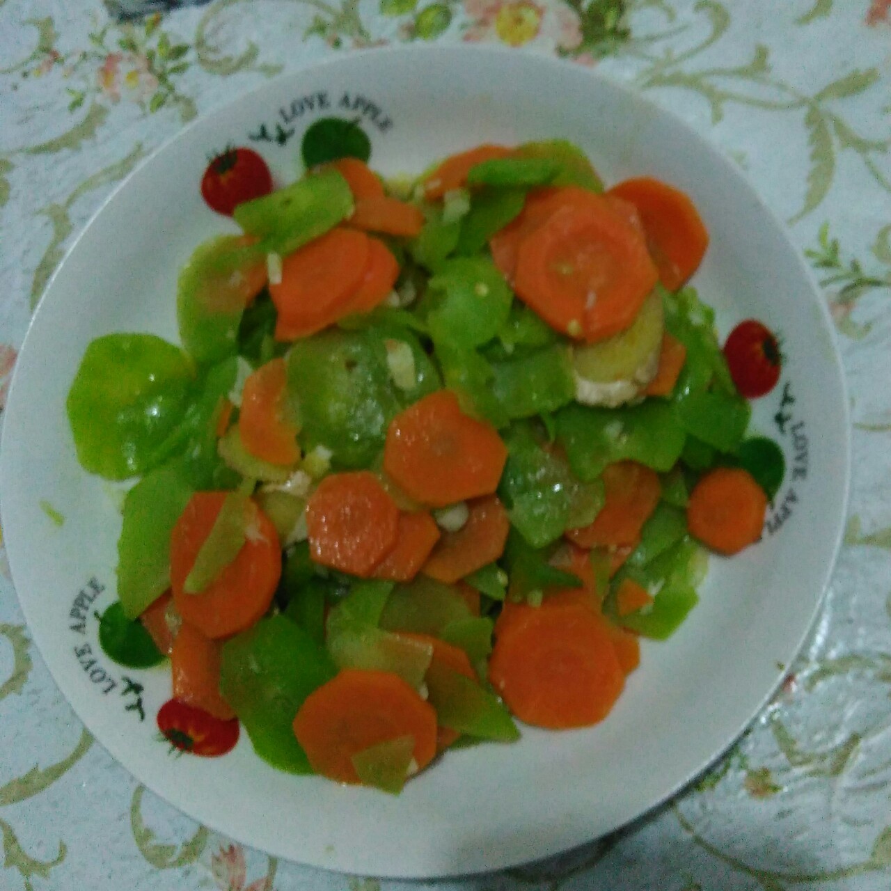 清炒莴笋