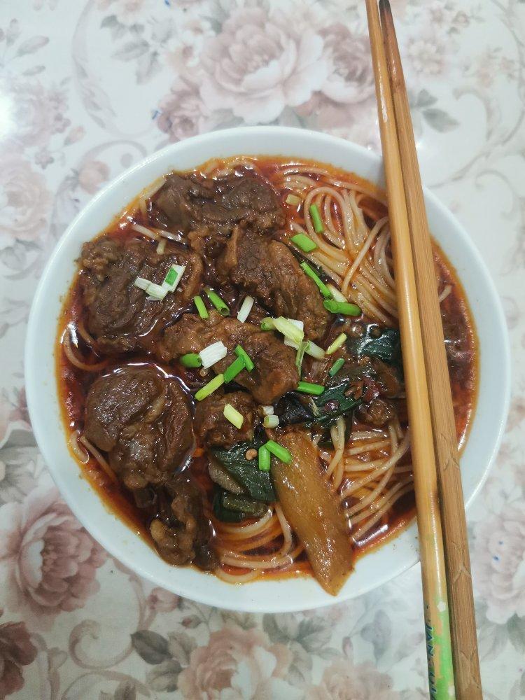 红烧牛肉面