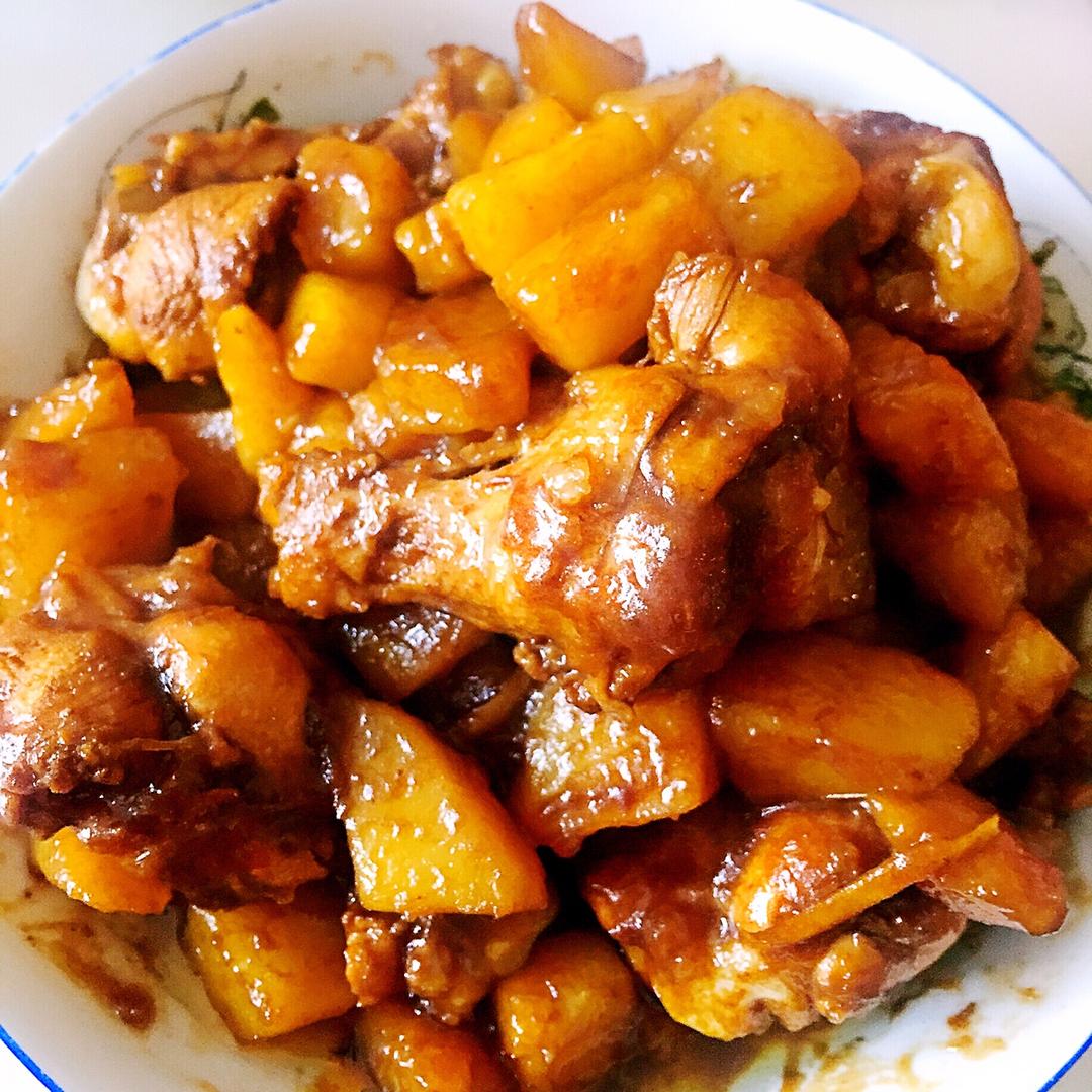鹿鹿most做的土豆炖翅根