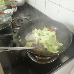 干锅包菜的做法 步骤3