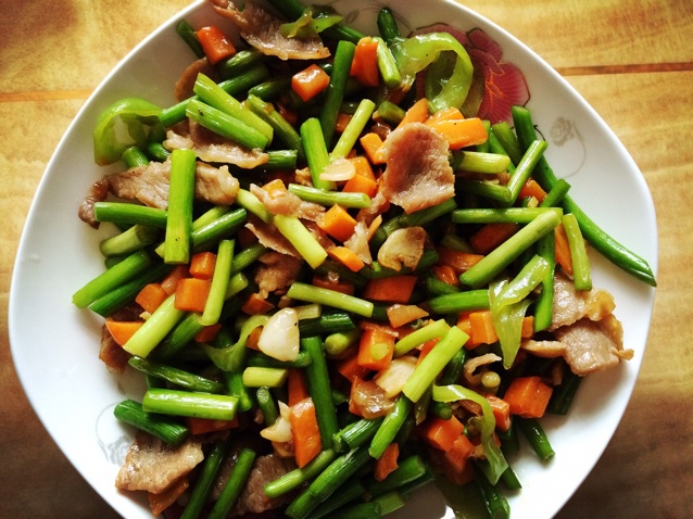 蒜苔炒肉