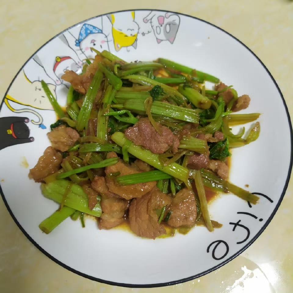 芹菜炒肉片