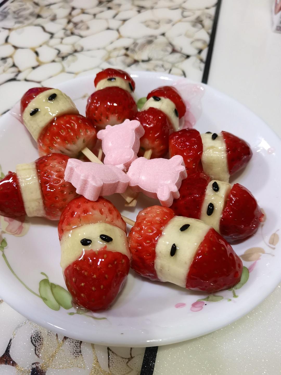 minikitchen做的圣诞草莓小糖人