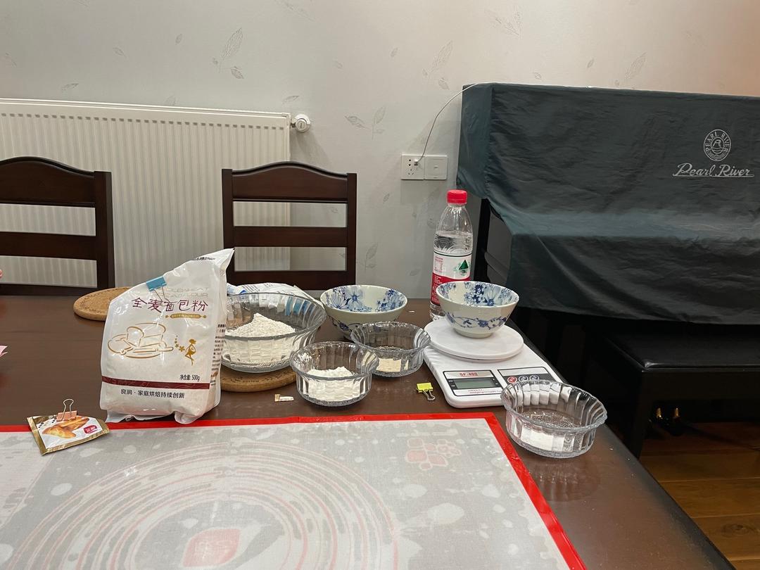 纯奶手撕吐司的做法 步骤1