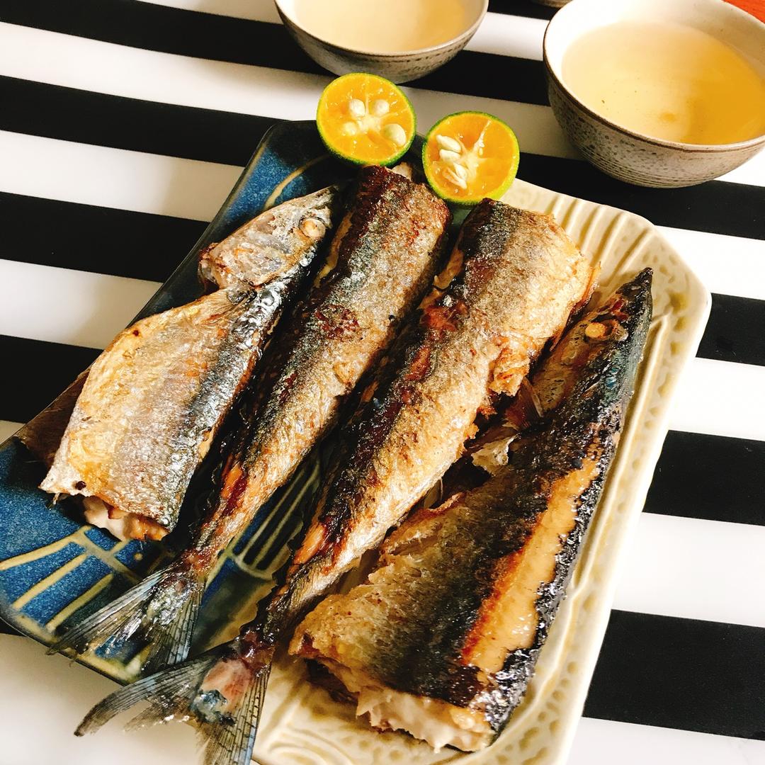 烤秋刀鱼