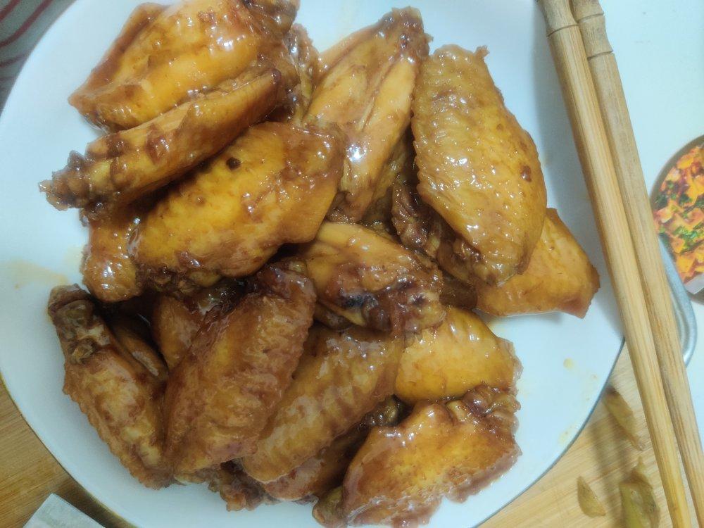 厨师长教你：“可乐鸡翅”的家常做法，味道鲜嫩可口，先收藏起来