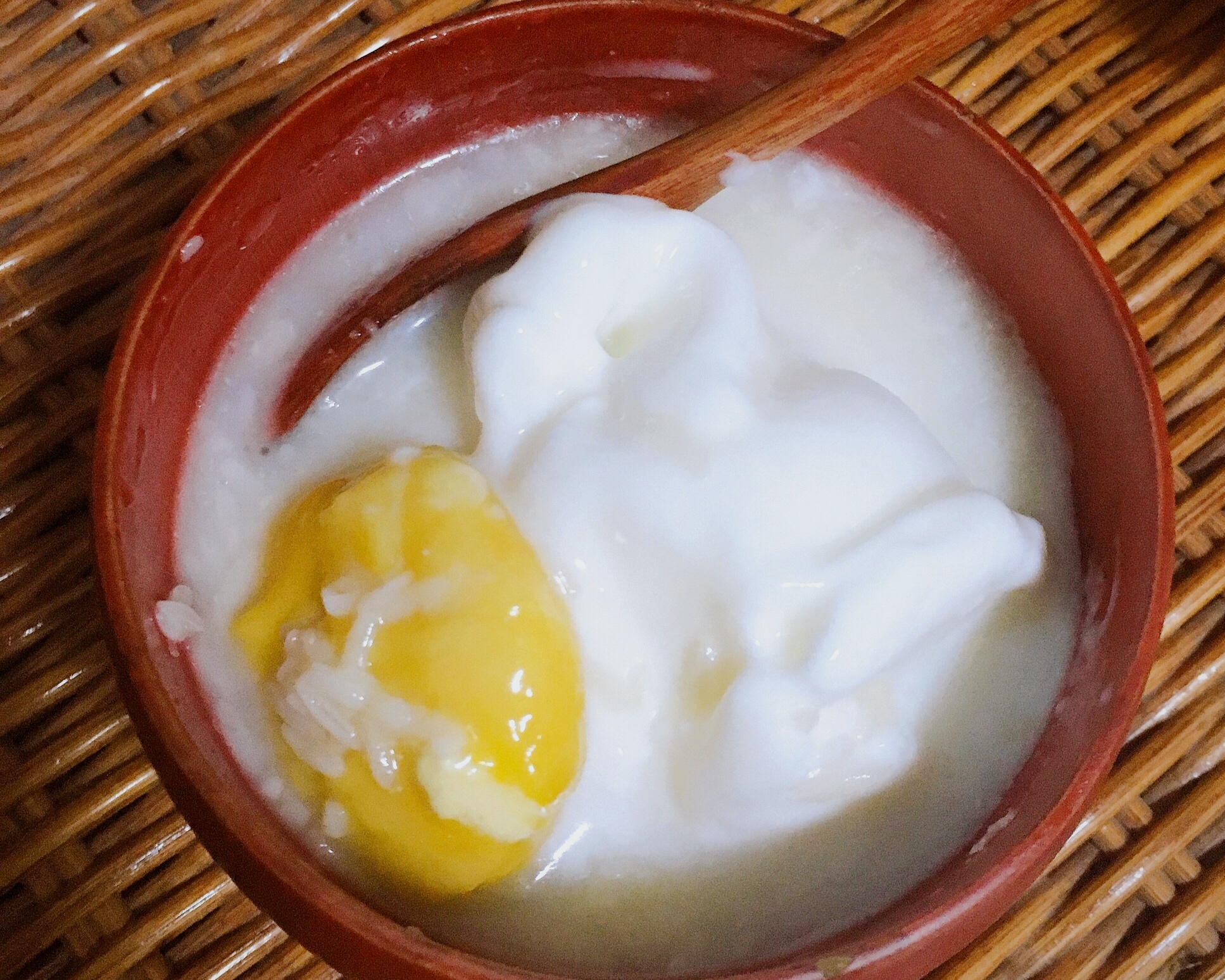 酸奶雪酪酒酿黄米汤圆的做法