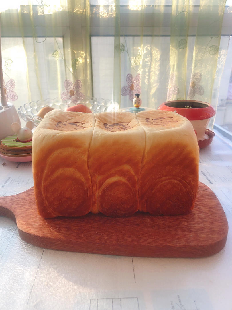 吐司，奶香手撕面包，超级香浓