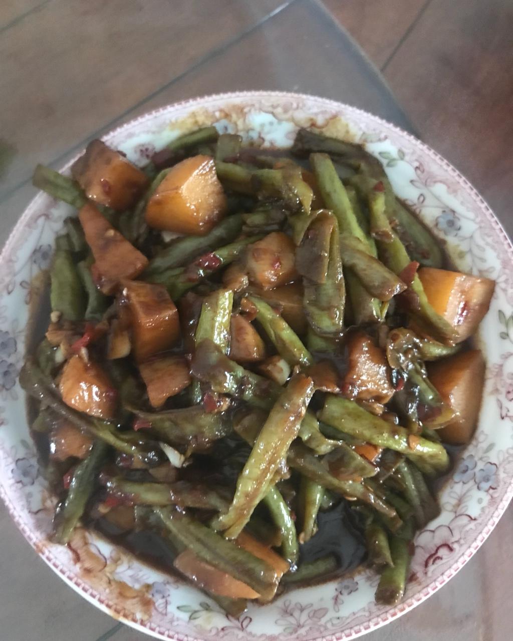 土豆炖豆角