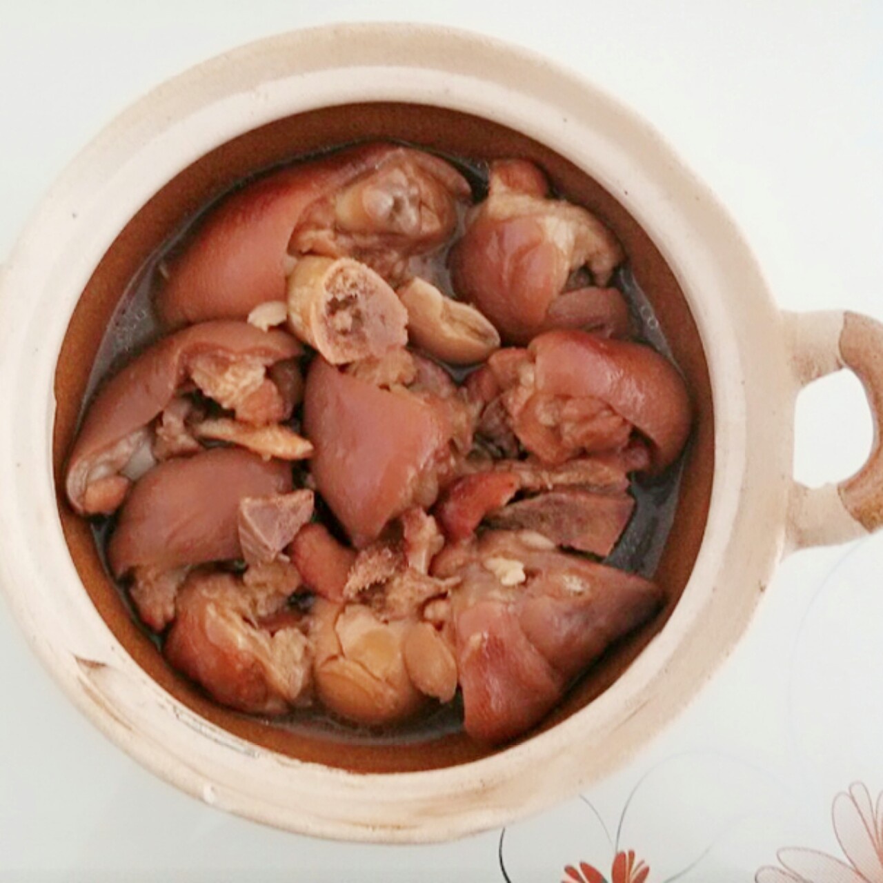 香菇黄豆猪蹄煲