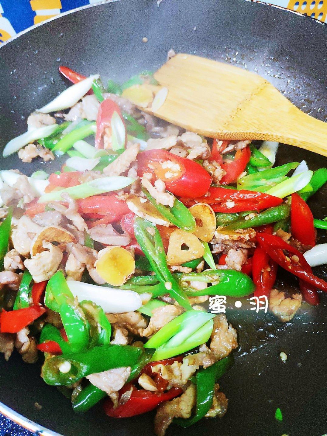 下饭菜~辣椒炒肉