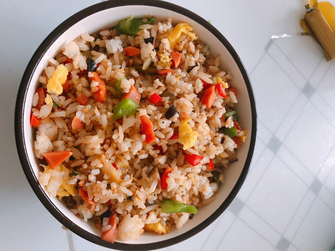 好吃到停不下来的酱油蛋炒饭
