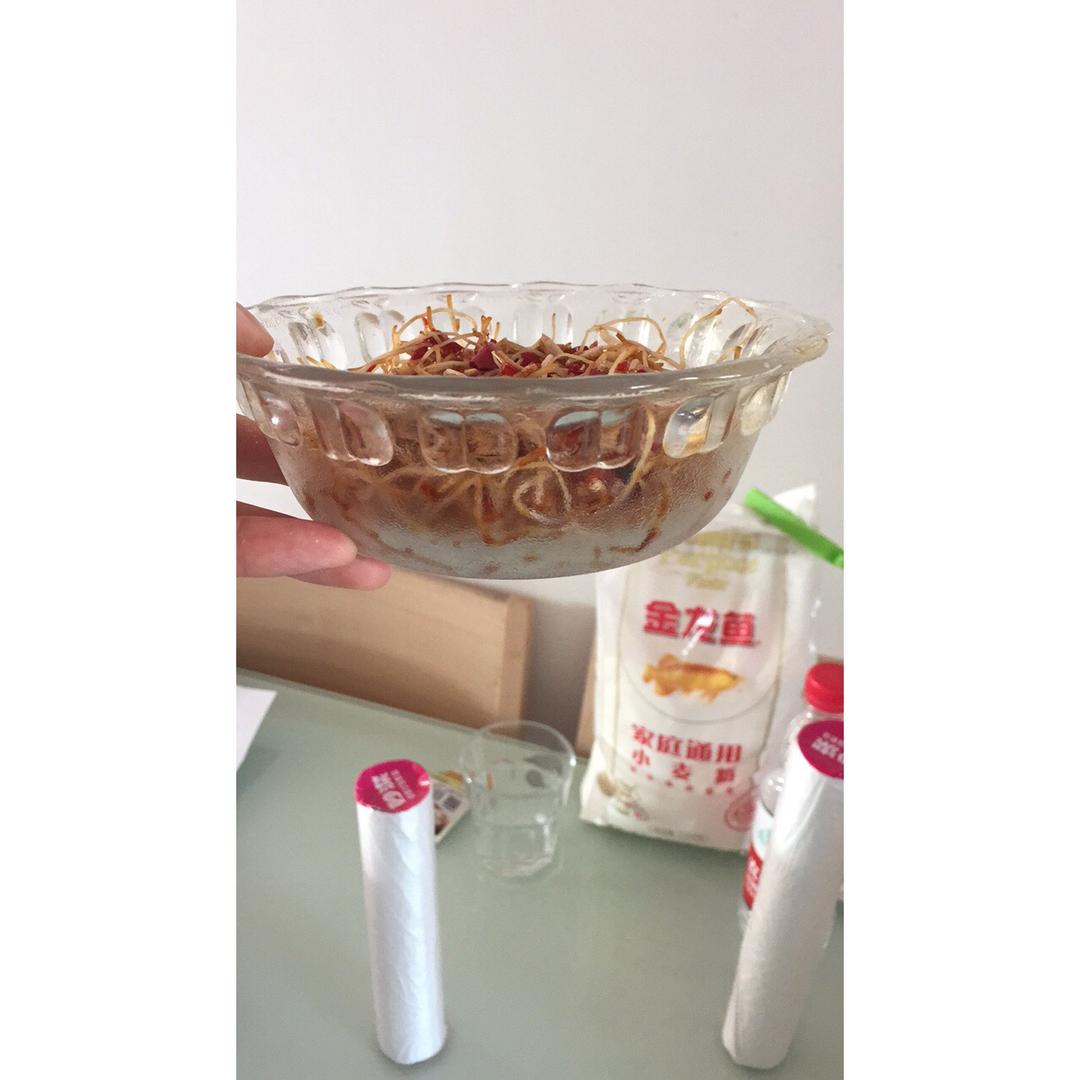 凉拌大蒜须