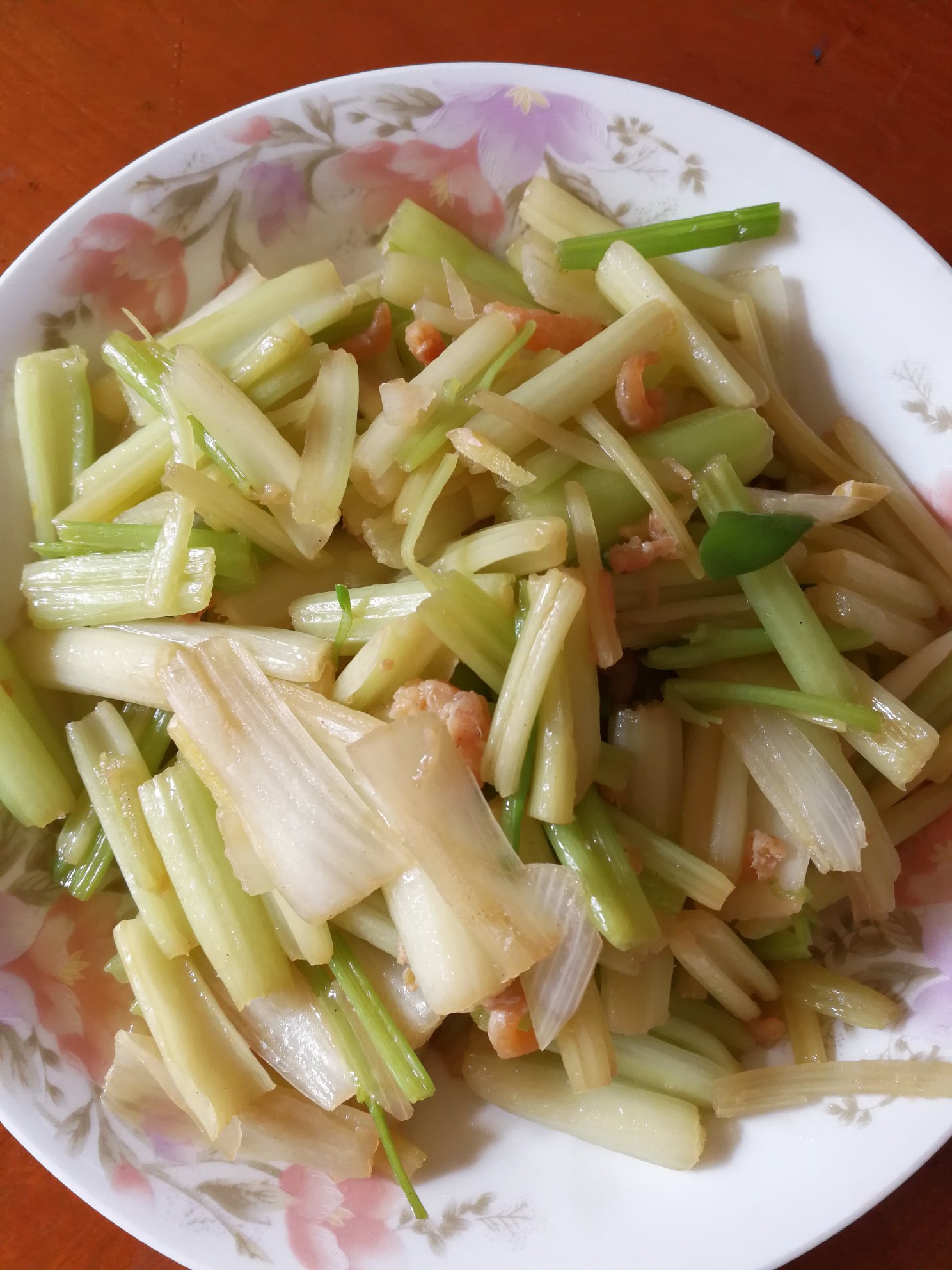 海米炝芹菜