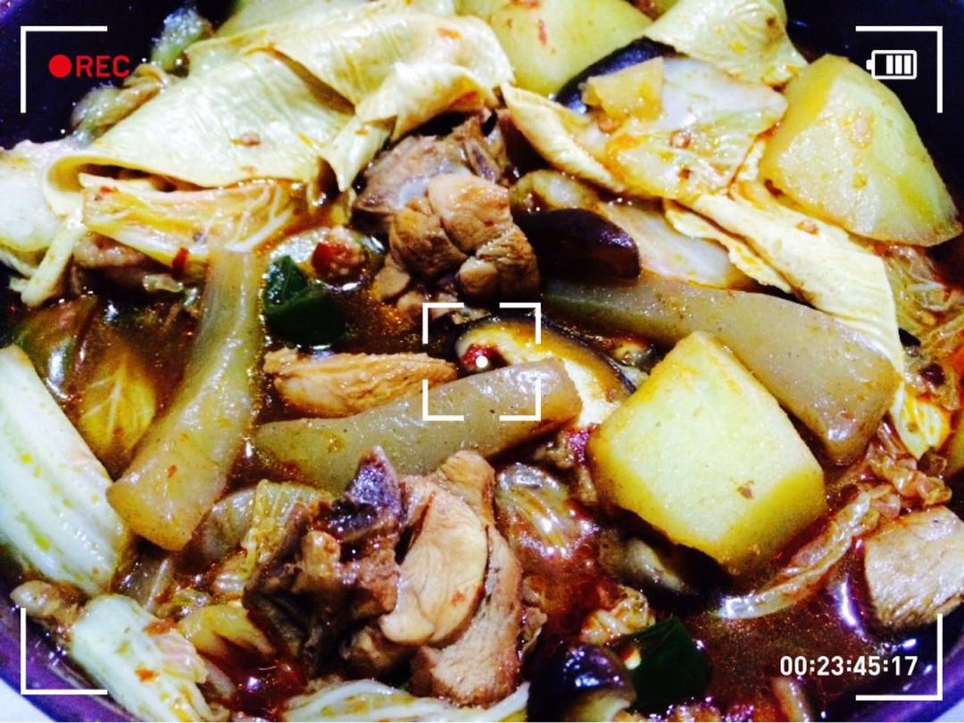 土豆炖鸡块