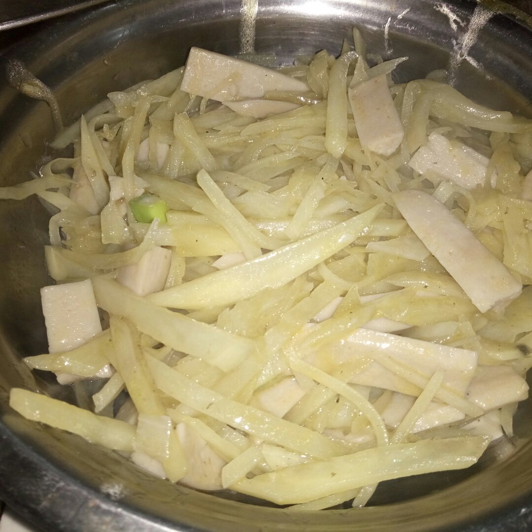 火腿炒土豆丝
