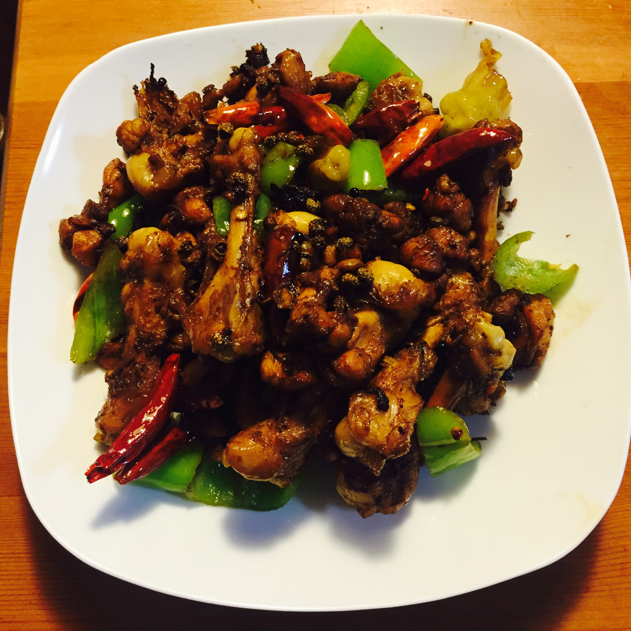 小小雪纳瑞做的干煸鸡丁