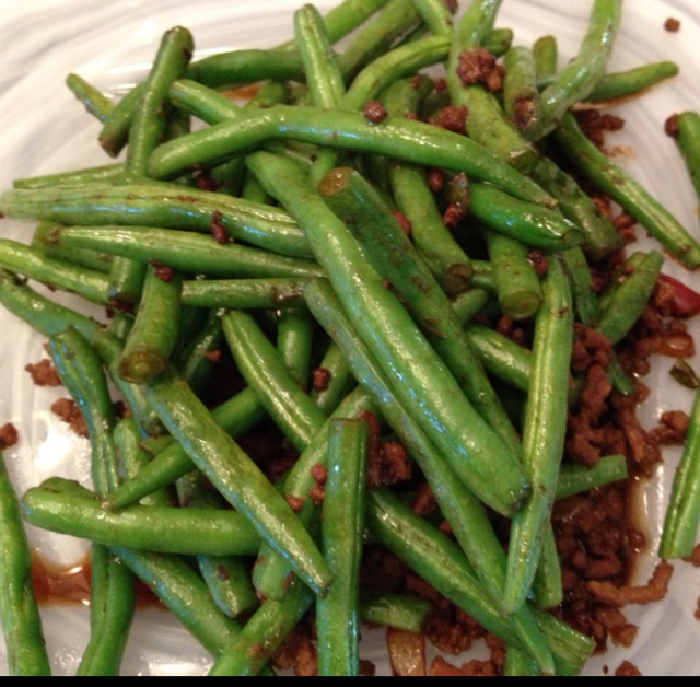 手撕豆角炒肉末