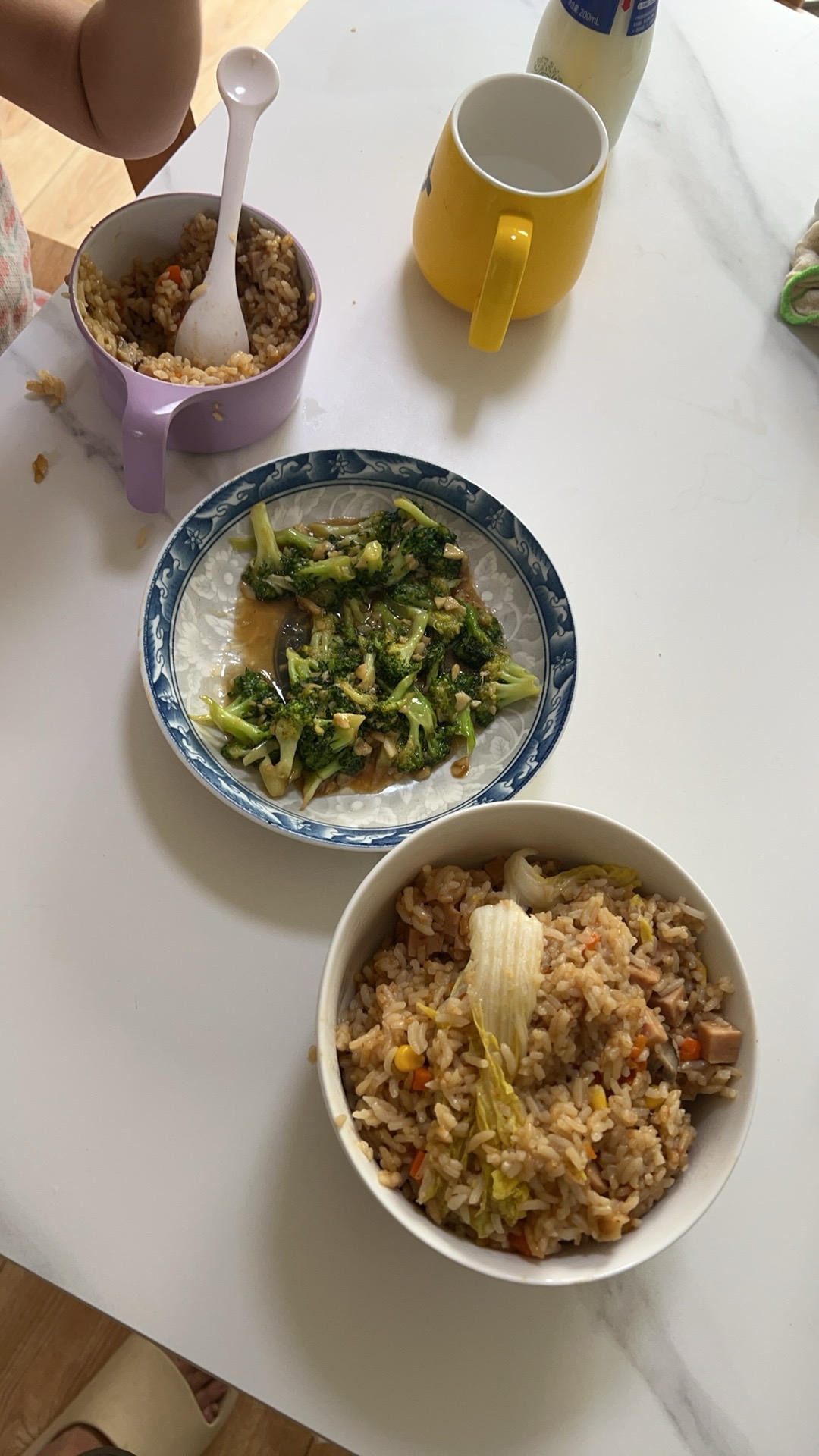 好吃到爆的耗油蒜蓉西兰花(从不修图，喜欢请关注)