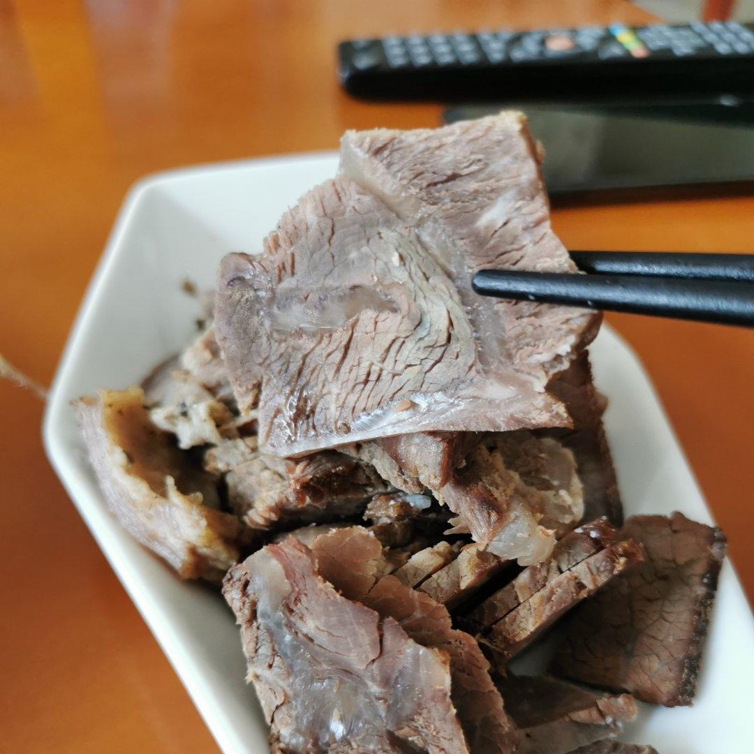 年夜饭家宴-五香卤牛肉