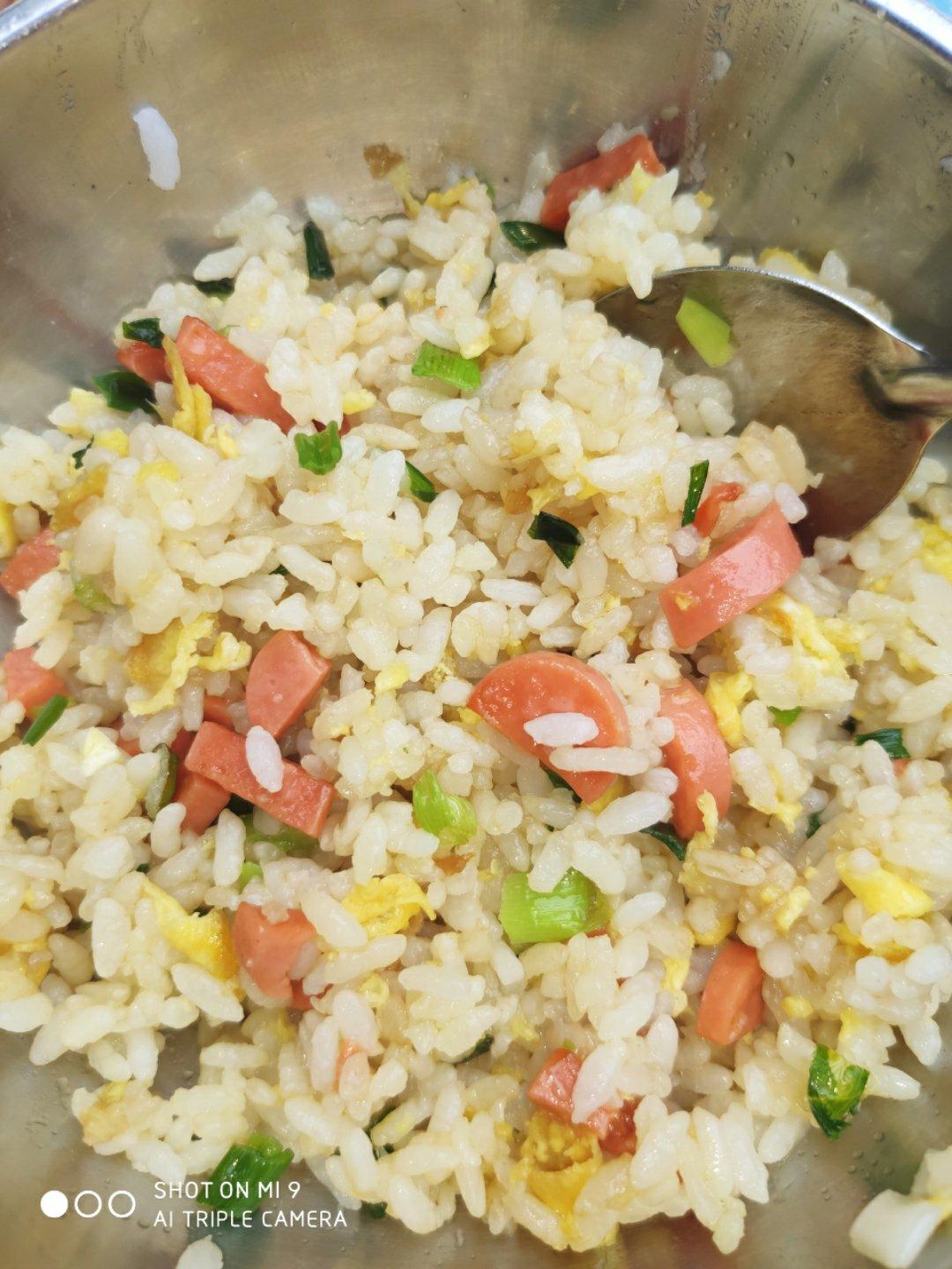 黄金火腿肠蛋炒饭