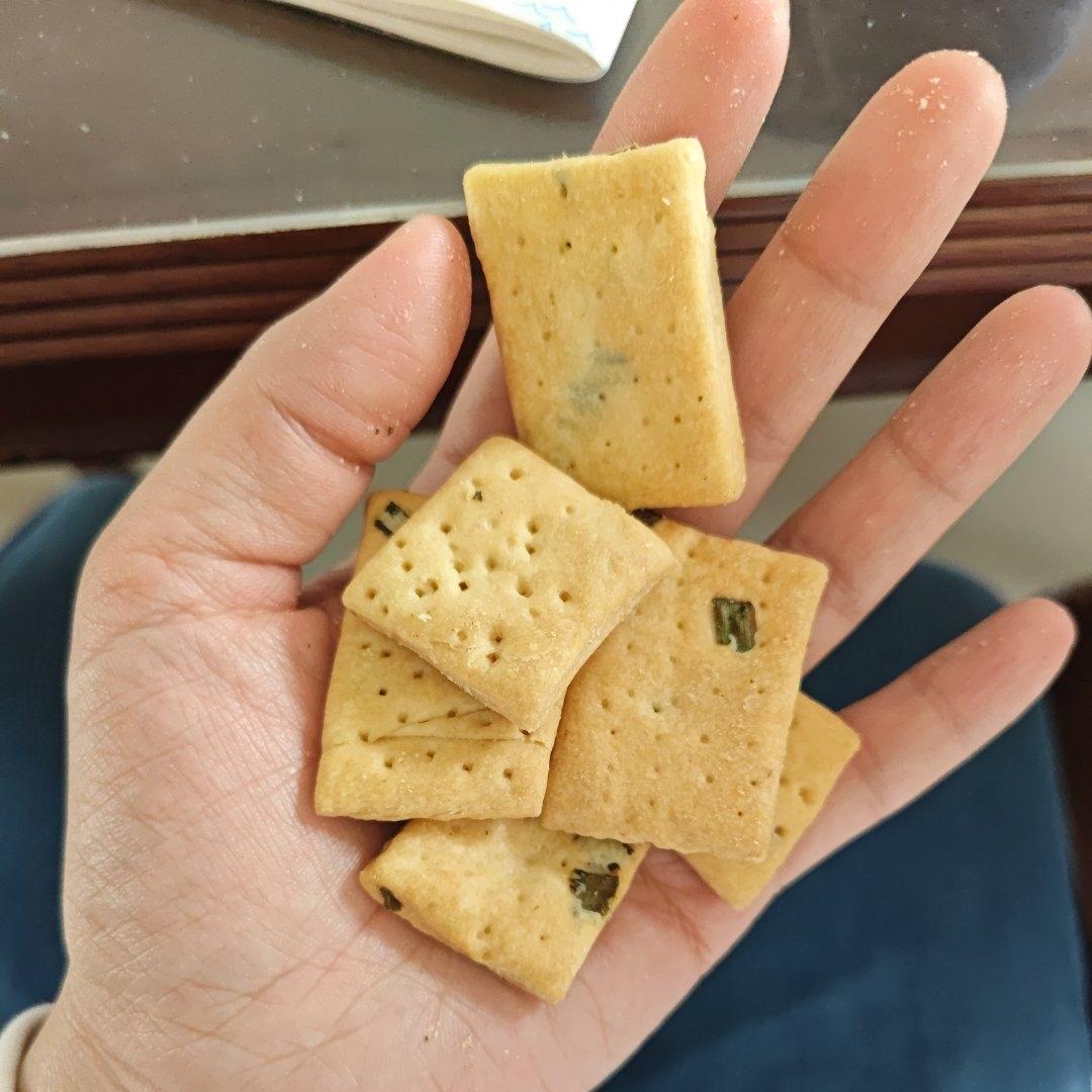 简单快手香葱咸饼干